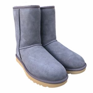 UGG Ugg Classic Short II Water-Resistant